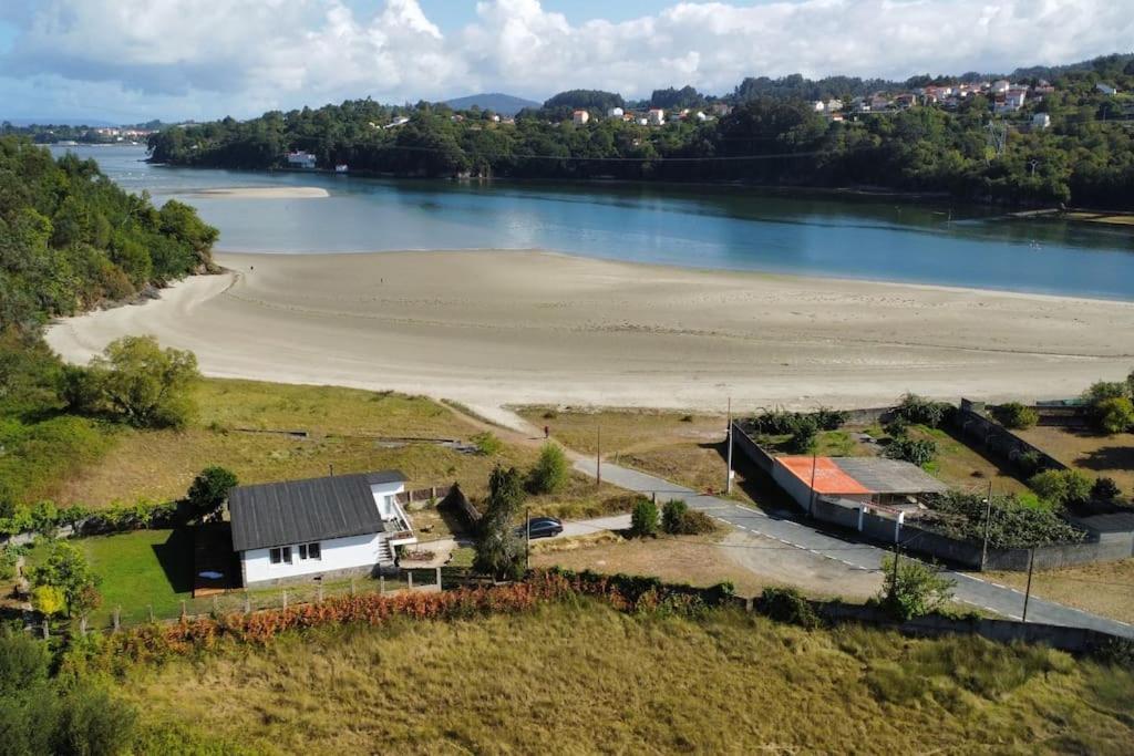 O Pedrido Beach House Bergondo Esterno foto